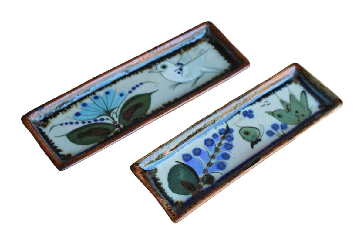 Ken Edwards Pottery (Mexico) Hand-Painted Ceramic Narrow Dishes, A Pair