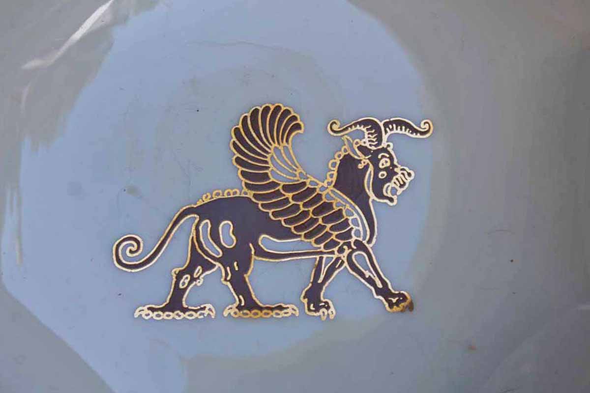 Fitz & Floyd (USA) Alexandria Pattern Shells and Gold Trim Octagonal Vegetable Serving Bowl
