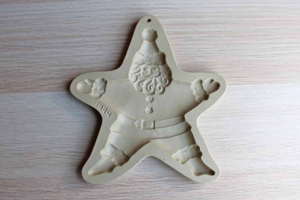Brown Bag Cookie Art (New Hampshire, USA) 1994 Limited Edition Santa Claus Stoneware Cookie Mold