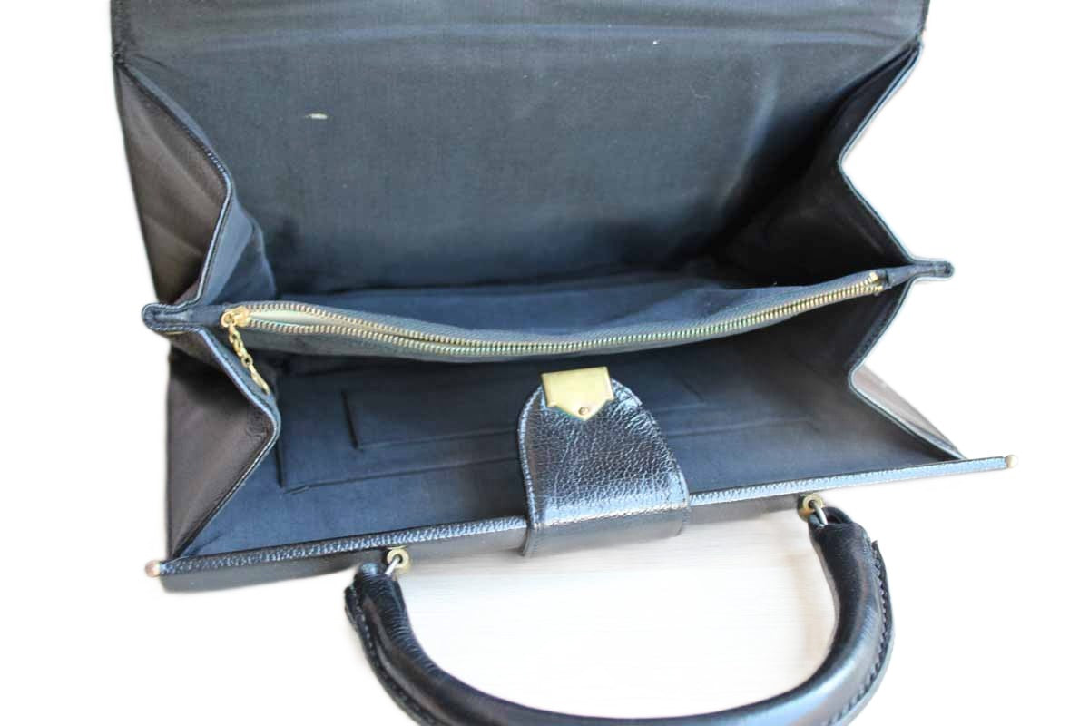 Black Patent Leather Doctor-Style Frame Handbag Made in Jana