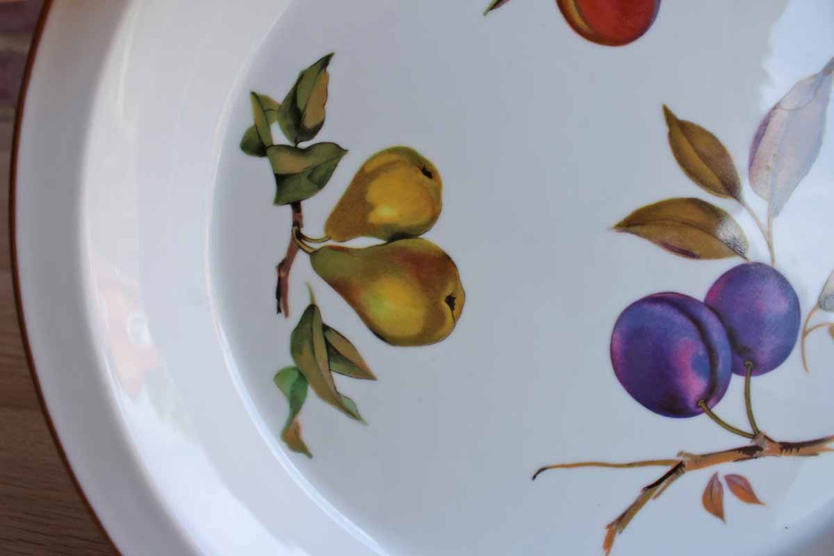 Royal Worcester (England) Evesham Pie Serving Plate