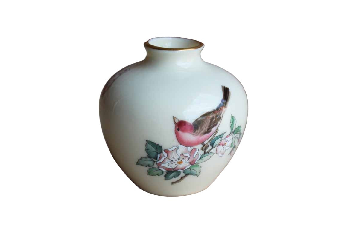 Lenox (USA) Serenade Ivory Porcelain Bud Vase