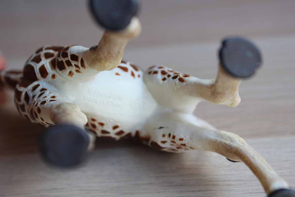 Papo (China) 2008 Cast Resin Giraffe Figurine