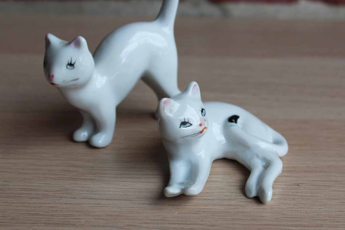 Hand Painted Glossy White Tiny Cat Figurines