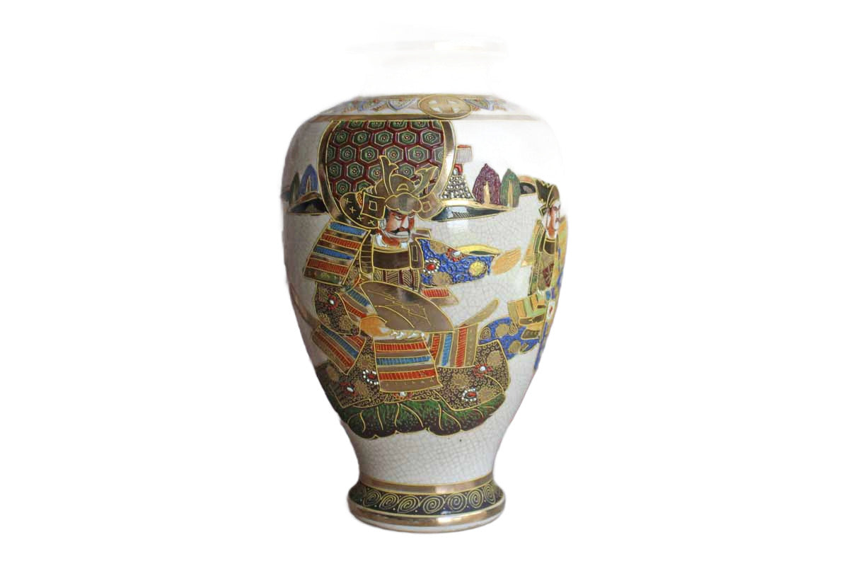 Large Satsuma Vase Decorated with Samurai Warriors