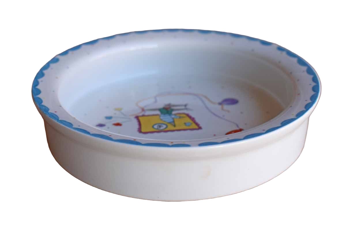 Nice Mice (England) Sturdy Round Ceramic Bowl with a Picknicking Birthday Mouse