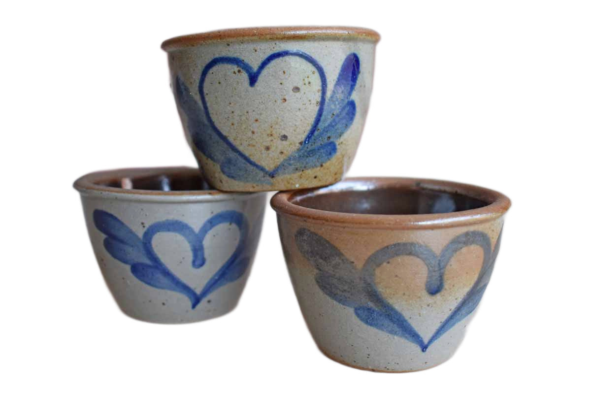 Beaumont Brothers Pottery (Ohio, USA) Set of Three Stoneware Bowls with Hearts