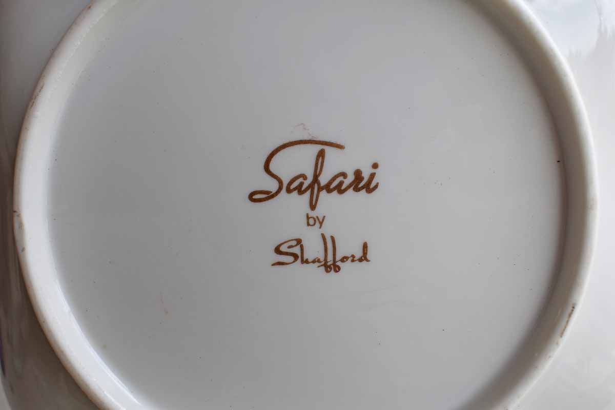 Safari by Shafford Giraffe Tray