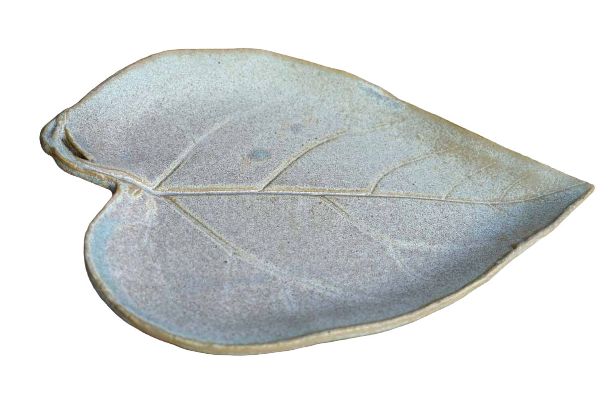 Ceramic Green Leaf-Shaped Dish