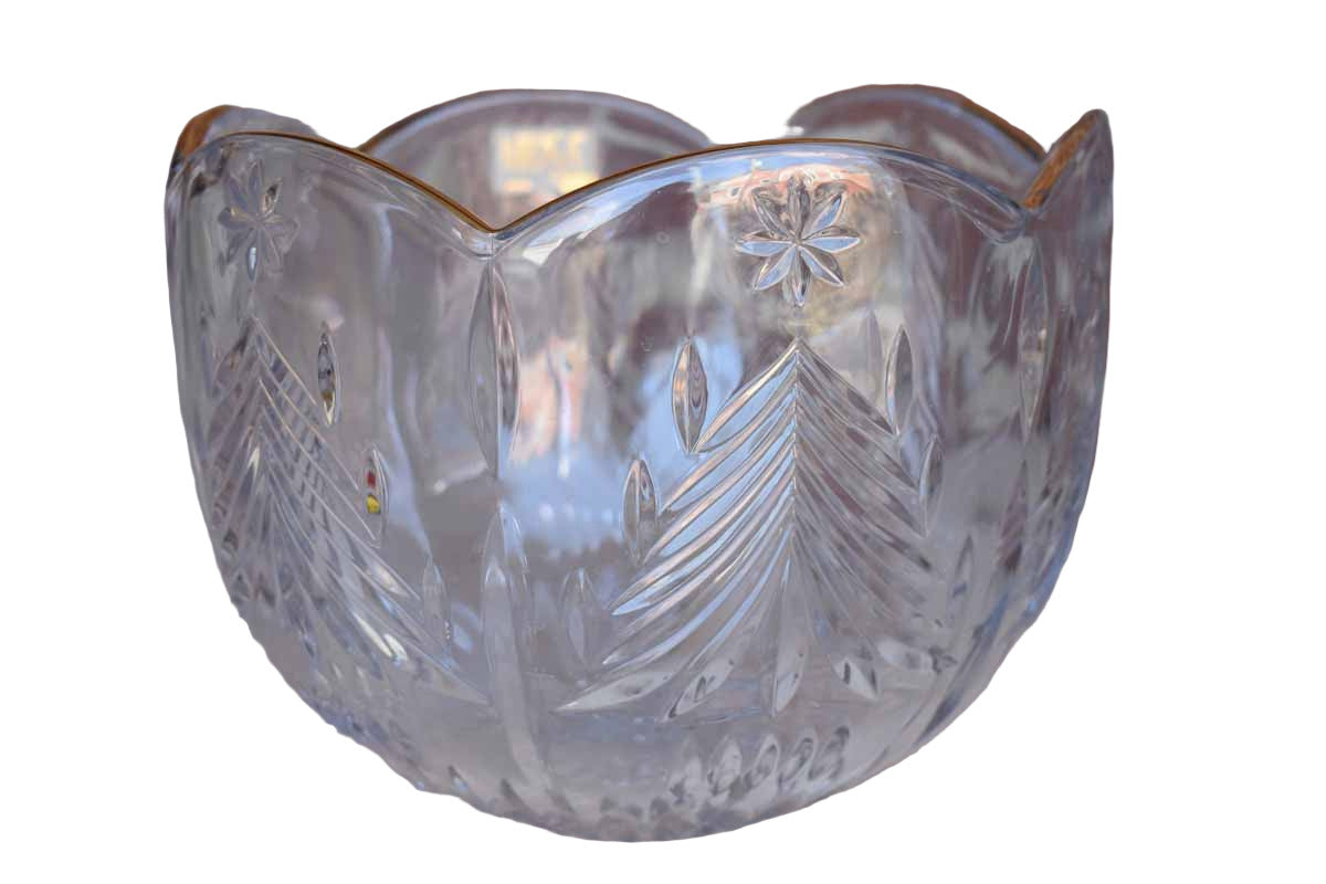 Mikasa (Japan) Heavy Glass 6-Paneled Bowl with Christmas Trees