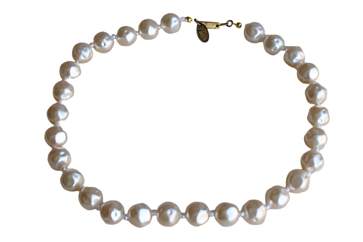 Miriam Haskell (New York, USA) Plastic Pearl Choker Necklace