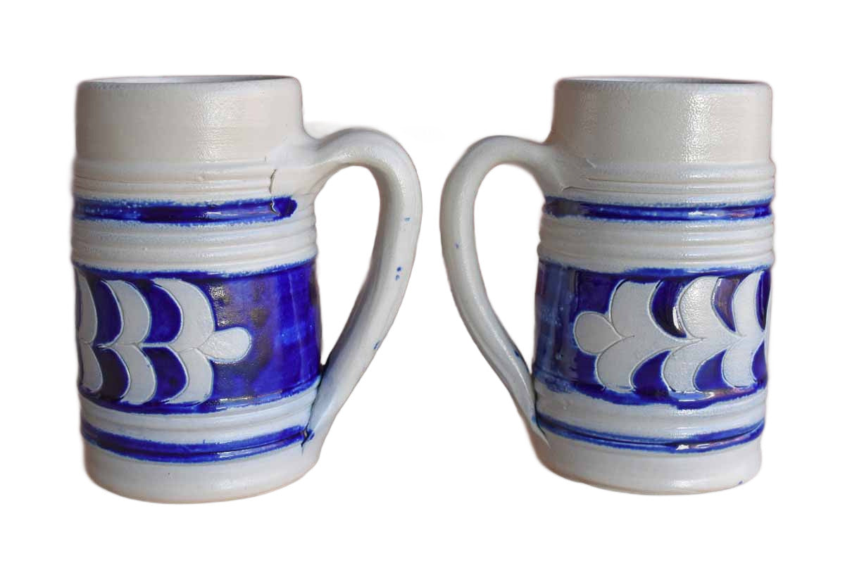 Williamsburg (Virginia, USA) Heavy Salt Glazed Handled Mugs, Set of 3