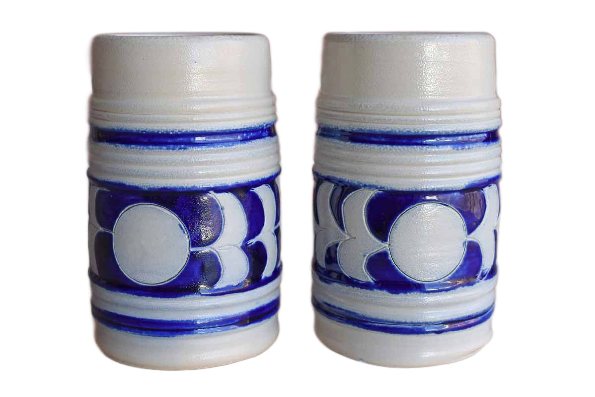 Williamsburg (Virginia, USA) Heavy Salt Glazed Handled Mugs, Set of 3