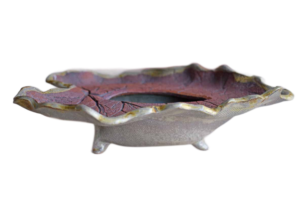 Stoneware Leaf-Shaped Dish with Small Storage Area