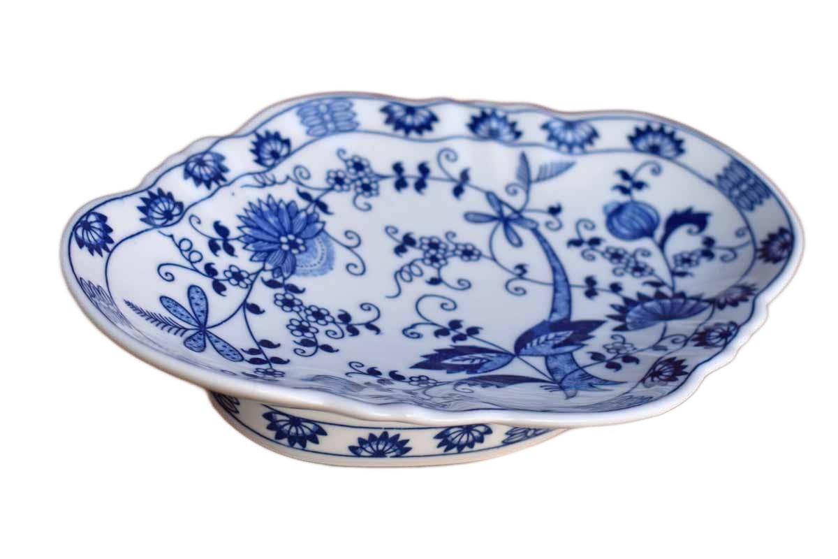 Vienna Woods Fine China (Japan) Blue Onion Candy Dish