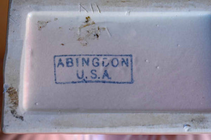 Abingdon Art Pottery (Virginia, USA) Pink Cornucopia Planter