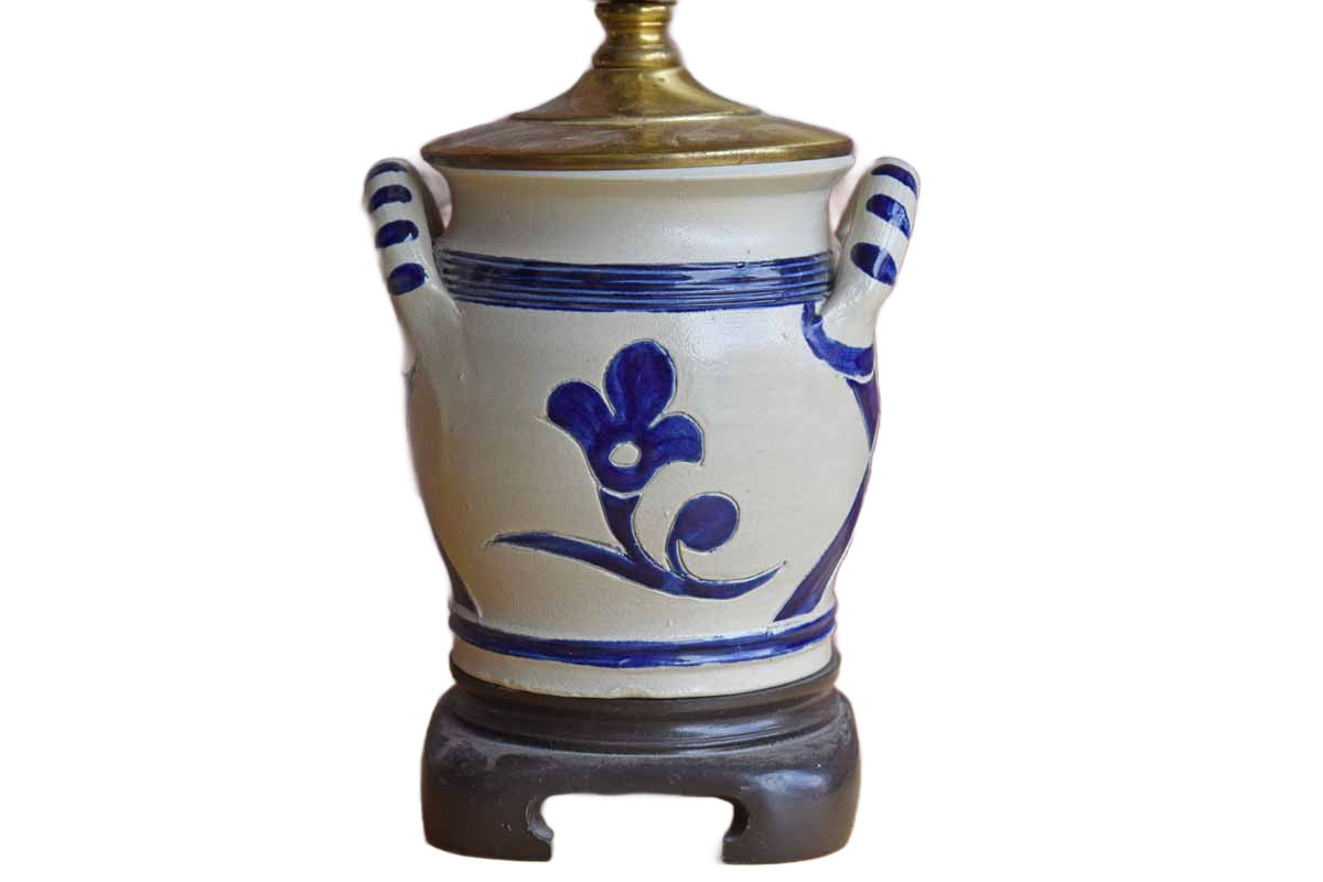 Williamsburg Restoration Pottery (Virginia, USA) Salt Glazed Lamp (No