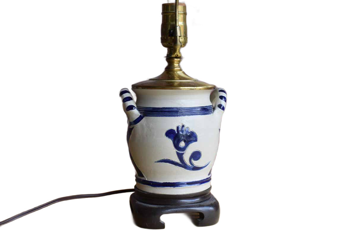 Williamsburg Restoration Pottery (Virginia, USA) Salt Glazed Lamp (No