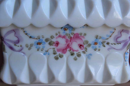 Westmoreland Glass Company (Pennsylvania, USA) Wedding Roses and Bows Milk Glass Large Bowl with Lid