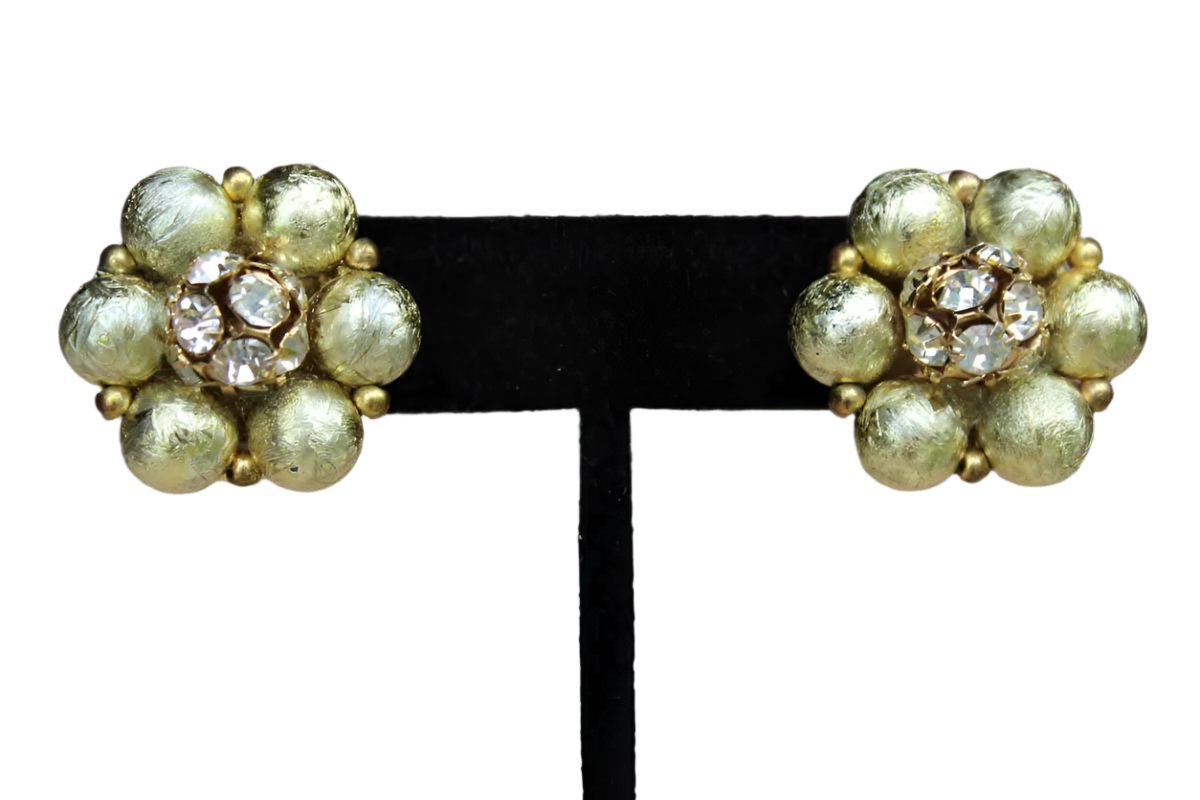 Vintage lisner deals clip earrings
