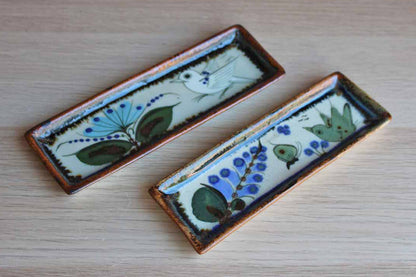 Ken Edwards Pottery (Mexico) Hand-Painted Ceramic Narrow Dishes, A Pair