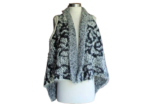 Super Soft Reversible Black and Cream Sleeveless Sweater
