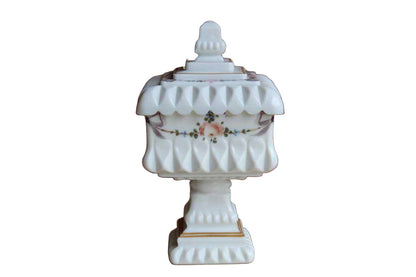 Westmoreland Glass Company (Pennsylvania, USA) Wedding Roses and Bows Small Glass Bowl with Lid