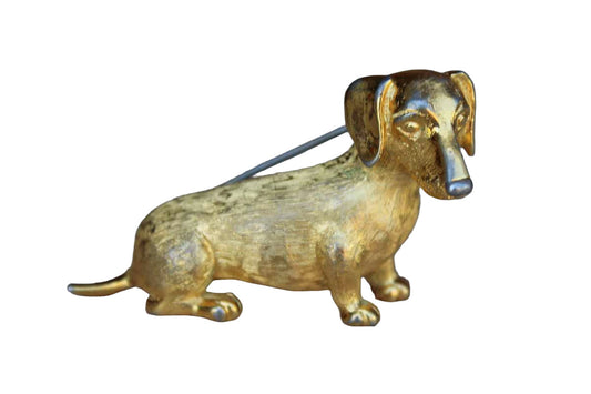 Trifari (USA) Gold Tone Sitting Dachshund Brooch