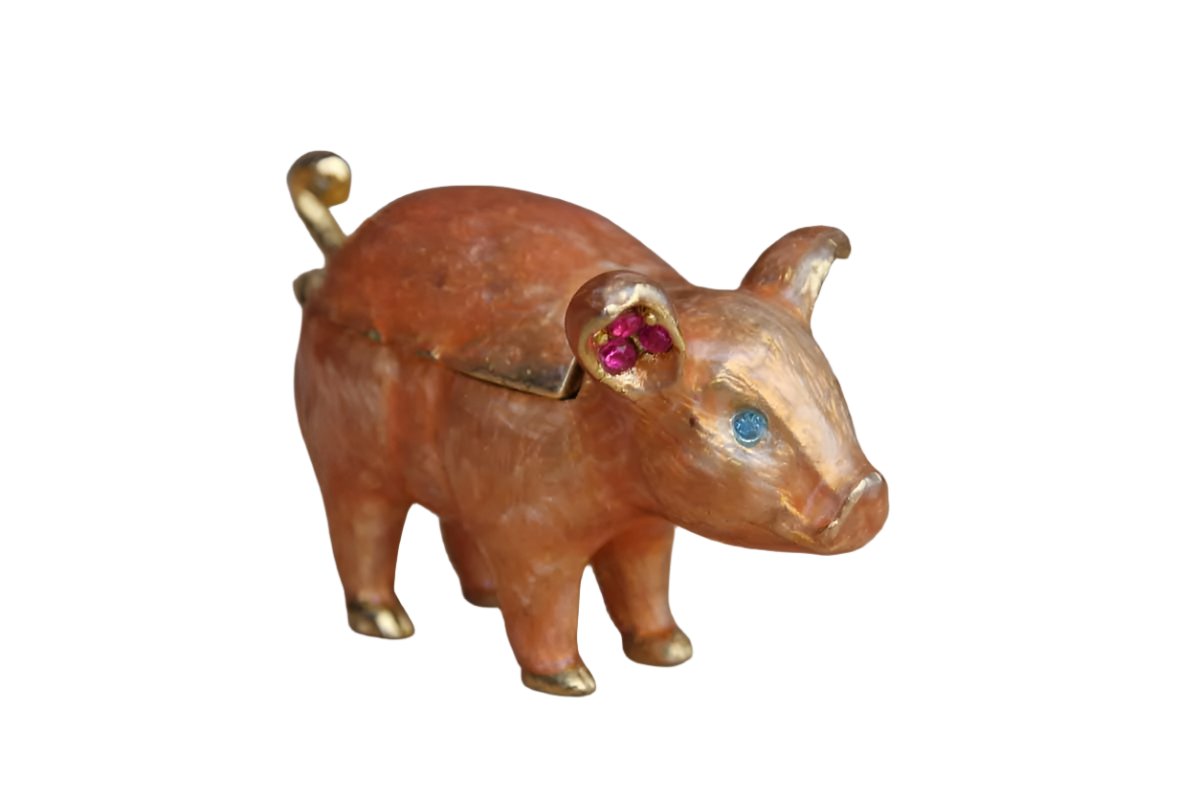 Monet (New York, USA) Gold Tone and Pink Enameled Pig Pill Box