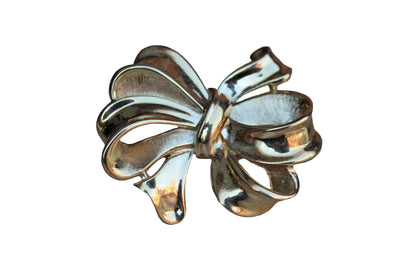 Trifari (USA) Gold Tone Ribbon Shaped Bow Brooch