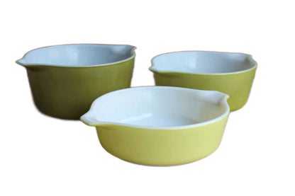 Corning Inc. (New York, USA) Pyrex Avocado Green Cinderella Nesting Bowls, Set of 3