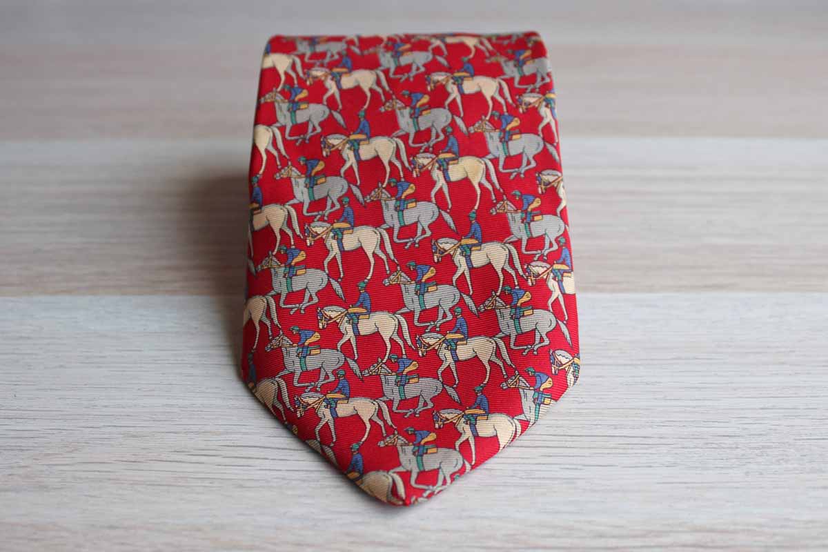Brooks Brothers (New York, USA) 100% Silk Necktie Decorated with Horses and Jockeys