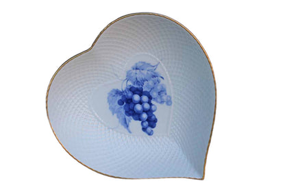 Mikasa (Japan) Fruit Bouquet Bone China Heart-Shaped Dish with Purple Grapes Design
