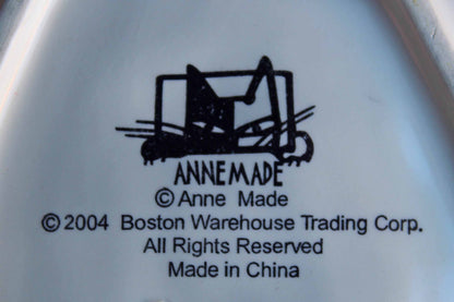 Boston Warehouse Trading Corp. (USA) Anne Made Santa Cat Dish