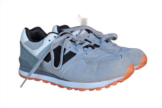 New Balance (Massachusetts, USA) Children's Size 2 Sneakers