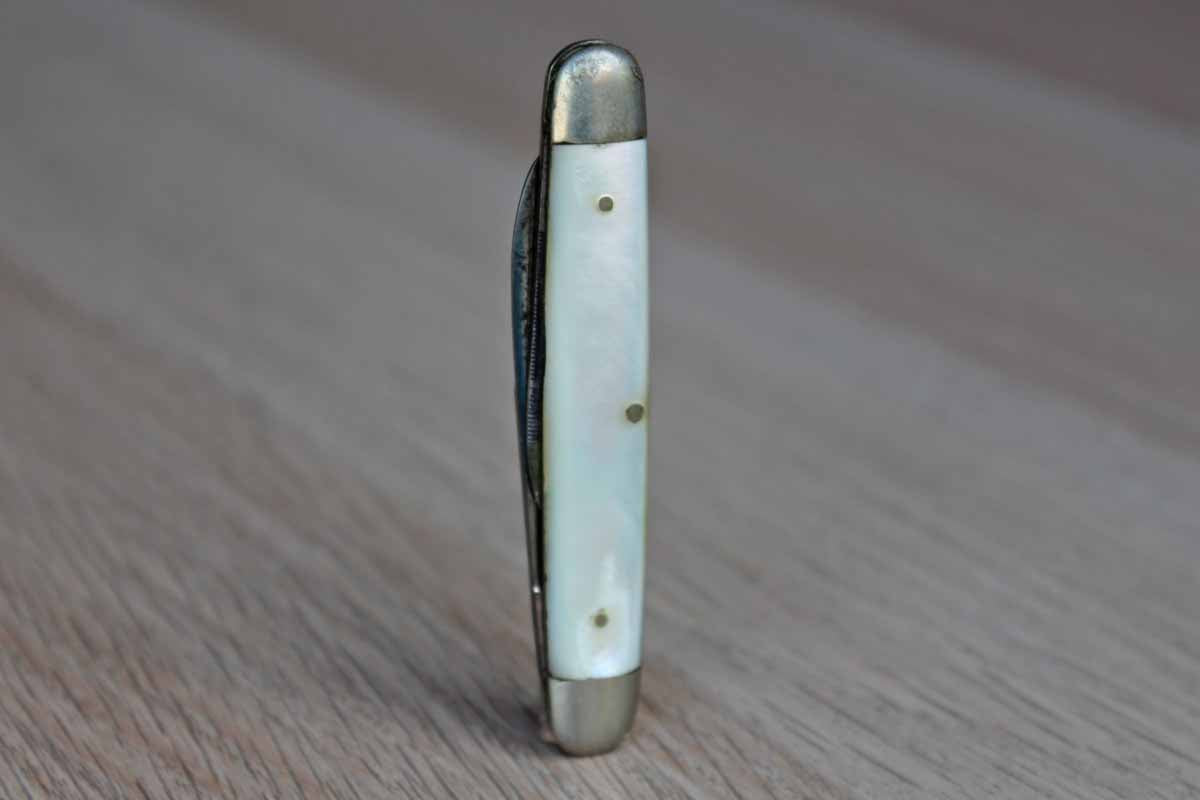 Remington 1-Blade Pocket Knife with Mother of Pearl Handle and Nail File