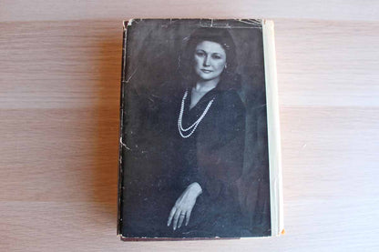 A Woman of Substance:  A Dynastic Novel of Money and Power, Passion and Revenge by Barbara Taylor Bradford