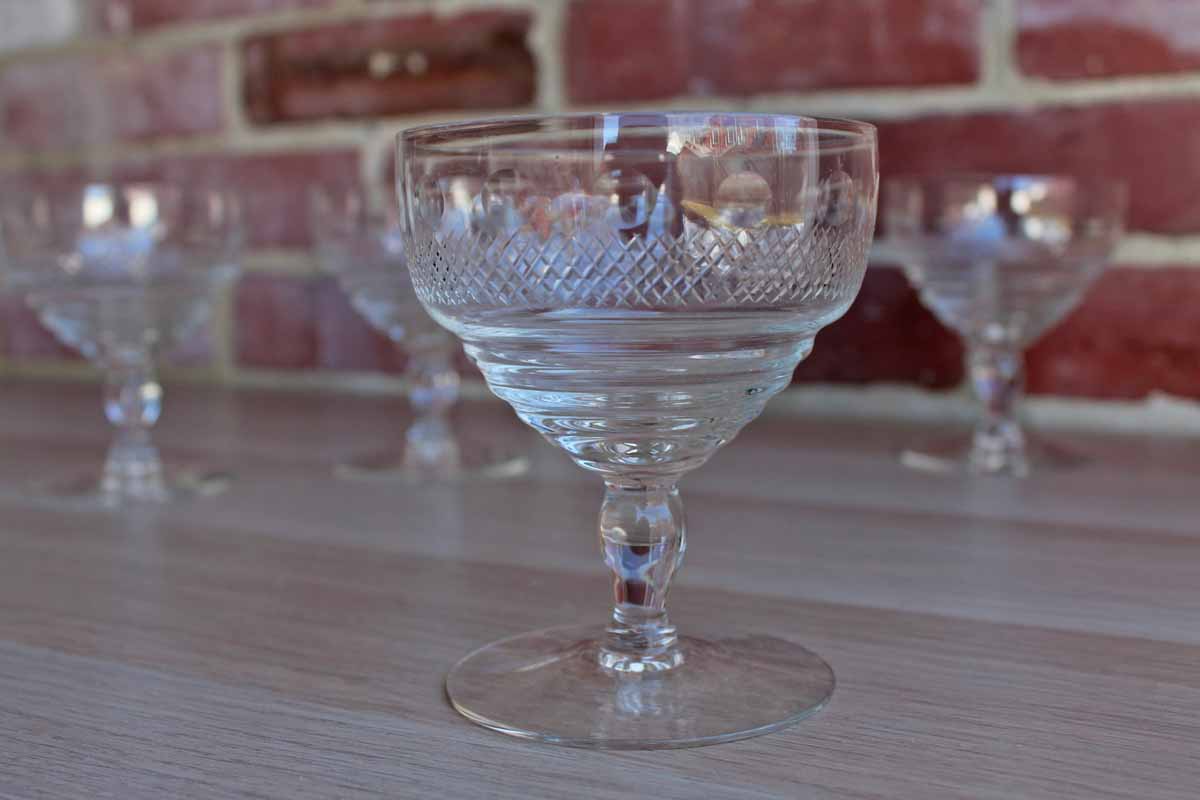 Delicate Champagne Glasses Decorated with Thin Etched Crosshatch Design and Concave Dots, 4 Glasses