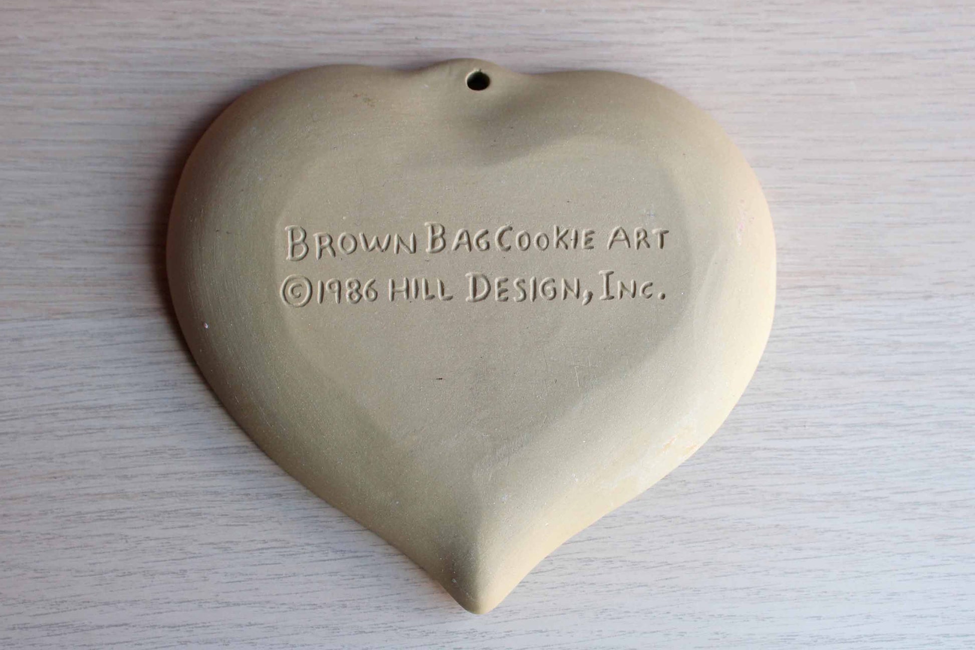 Brown Bag Cookie Art Mold 1994 Hill Design Swiss Folk Heart Vintage w  Booklet