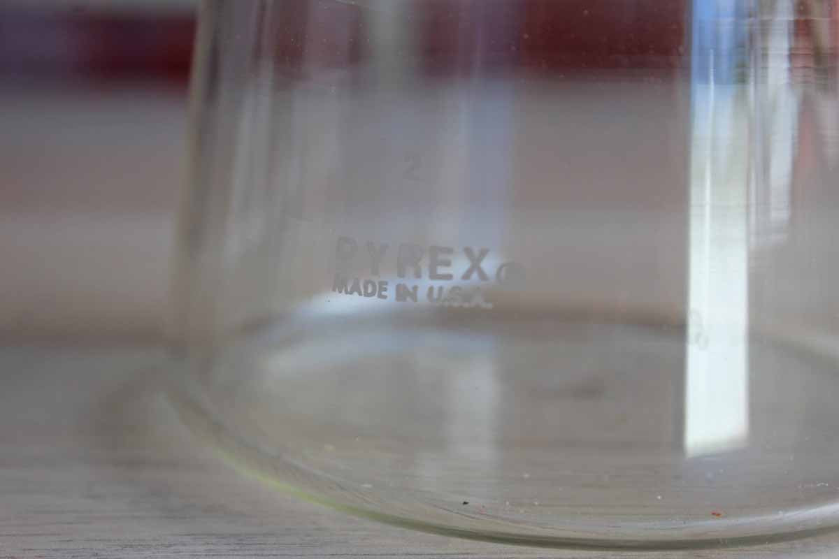 Corning Inc. (New York, USA) Pyrex 2-Cup Glass Carafe