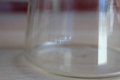 Corning Inc. (New York, USA) Pyrex 2-Cup Glass Carafe