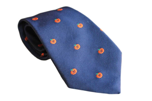 Alynn Neckwear (Connecticut, USA) Polyester/Silk Necktie Decorated with Orange Pumpkins