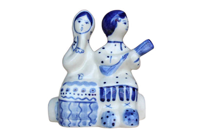 Gzhel (Russia) White Earthenware Figurine of a Singer and Musician