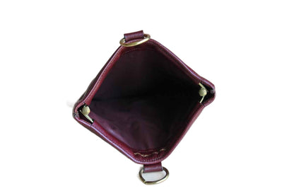 Etienne Aigner (New York, USA) Antic Red Leather Small Flex Frame Purse