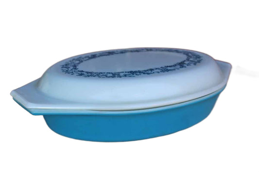 Corning Inc. (New York, USA) Pyrex Blue Ivy Divided Serving Dish with Matching Lid