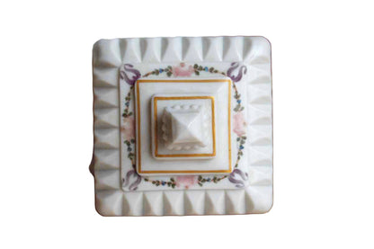 Westmoreland Glass Company (Pennsylvania, USA) Wedding Roses and Bows Small Glass Bowl with Lid