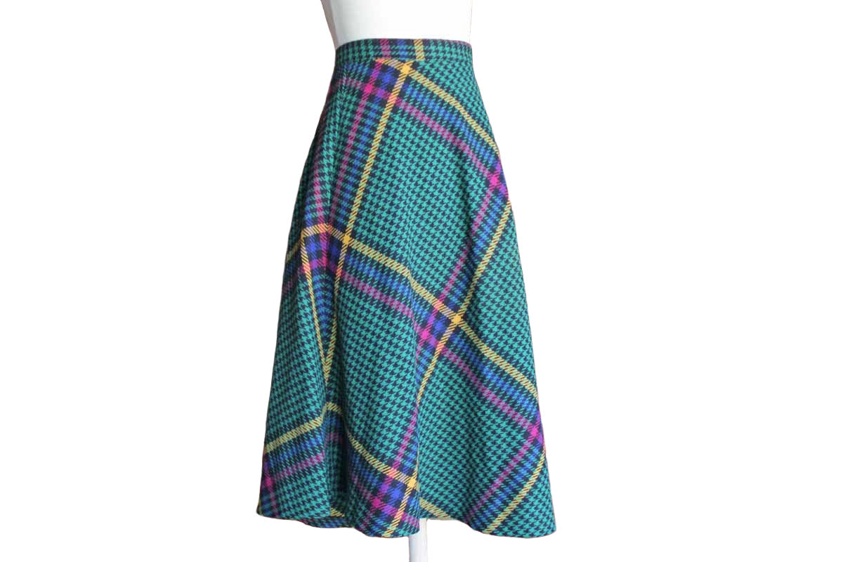 Sag Harbor Green, Blue, Black, Yellow, and Red Plaid and Checked Wool Blend Round Swingy Skirt