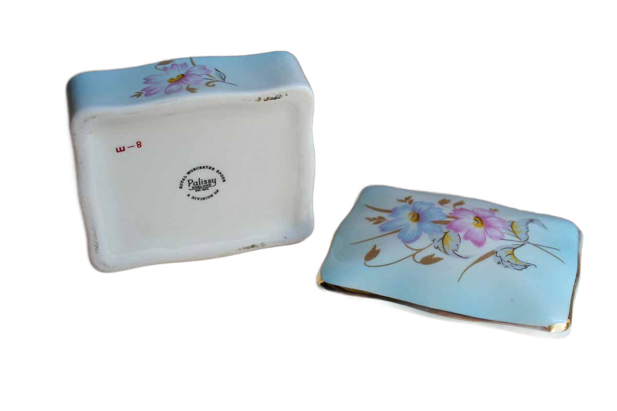 Royal Worcester Spode England Porcelain Hand Painted Lidded Trinket Box