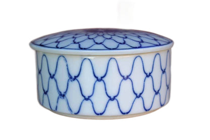 Takahashi (California, USA) Blue and White Decorated Porcelain Box