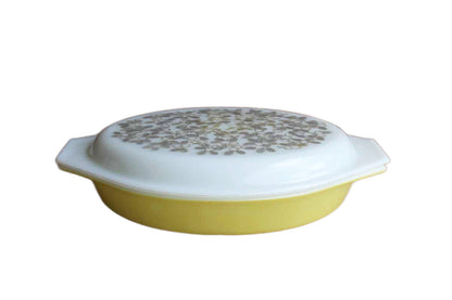 Corning Inc. (New York, USA) Pyrex Verde Olive Leaf 1.5 Quart Divided Casserole Dish with Lid